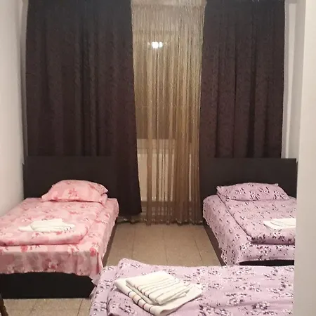 Casa Dobrescu Centura De Nord 3*